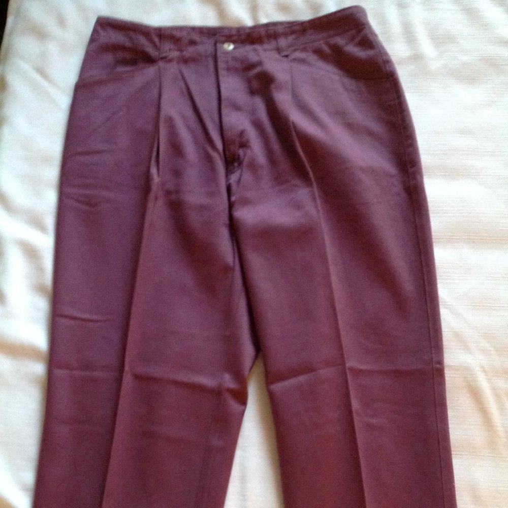 Vintage Women’s Northern Reflections Plum Pleated High Waisted Pants Size 15/16